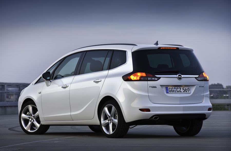  Opel Zafira Tourer 2011 года  (фото 67 из 67)